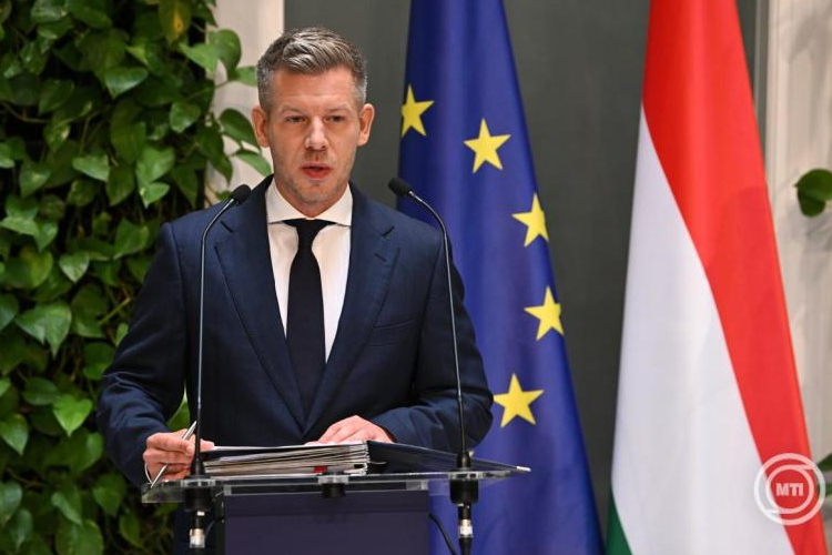 Magyar Péter: mától nincs szükség az önkéntes fogyasztáscsökkentésre