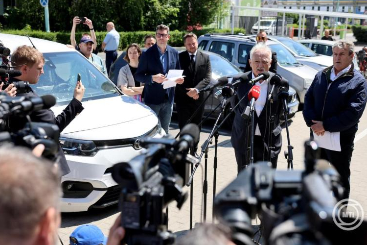 Tiszaújvárosi robbanás - Hernádi Zsolt: üzemi baleset történt
