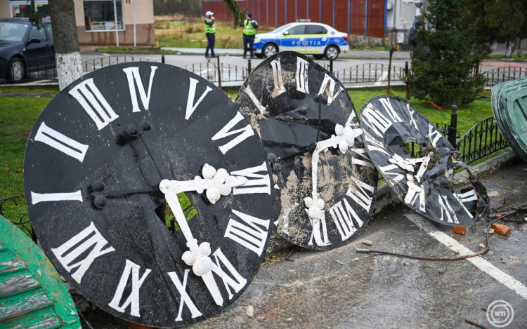 Azt mondta, hogy sok mindenről lehet beszélni vele kapcsolatban, lehet a labdarúgóról, a sportvezetőről, a közéleti szereplőről, mégi
