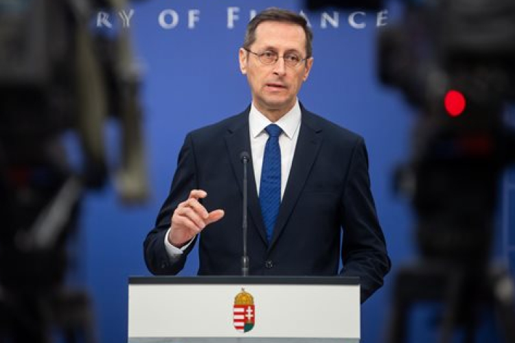 Varga Mihály szerint csak 2027 második felére érhető el fenntartható módon az inflációs cél